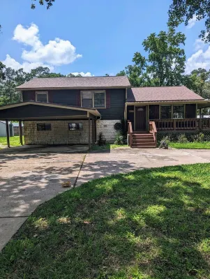 Lake ConRoy Estates_Unit B with Pool Access