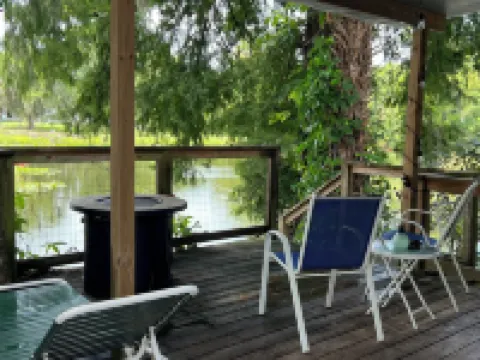 Waterfront Cottage on the Harris chain in Leesburg