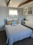 Newport County waterfront home with hot tub!  Use of 3 kayaks included!