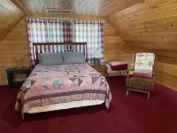 Charming 3 Bedroom on Beech Hill Pond Close to Ellsworth and Bar Harbor WiFi, AC