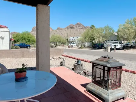 Peaceful home in Gold Canyon