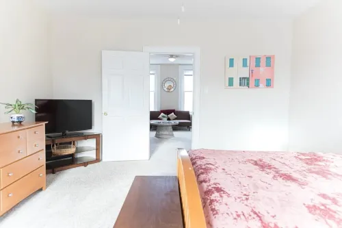 Lovely 1-bedroom apartment in Downton Arts District 5 mins from VCU