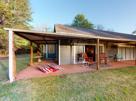 Small town getaway with relaxing outdoor scenery