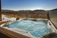 Ski Winter Park • OMG Views • Family-Friendly • Cozy+Modern • HotTub • EVCharger