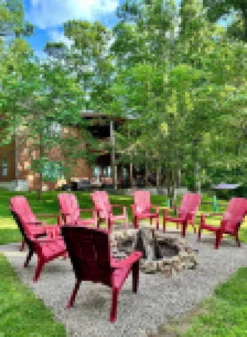 Whole House on a Quiet Cove, Lake of the Ozarks, Family Owned and Operated.