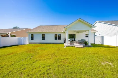 Serene Living in New Bern - Your Souther Haven Creekside Park Dr附近的飯店