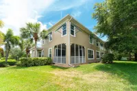 Across the street from Cape Haze Marina-Less than 10 min to World Class beaches!