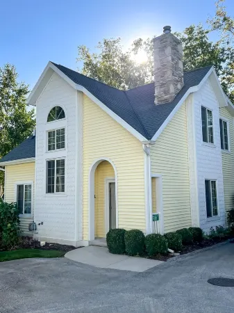 Tranquility in Downtown Fish Creek