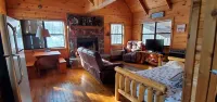 Secluded cabin on the Kings river at Marshall Ford. Private and beautiful river