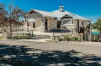 Spacious Lake Travis retreat with stunning views and huge gameroom!