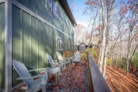 4BR New Mountain-top Pisgah Home, 2 mi from Brevard