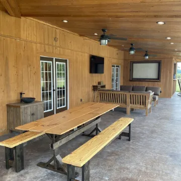 Peaceful Retreat! Cozy Lodge with Scenic Views, Patio, Fire Pit.