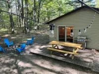 Cozy Cabin, Private 10 Acres Close to Atv Trail & Lake