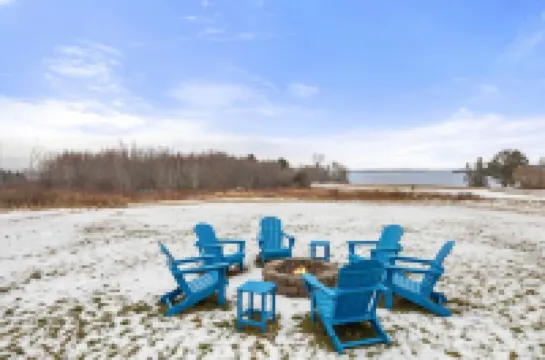 Cozy Winter Retreat Near Acadia & Ellsworth