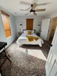 Cozy Modern 3-bd, Pet Friendly, 12 miles from RRG!