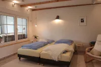 A Small, Lovingly Decorated Vacation Home Right on Lake Uckersee - Homestays