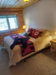 Large cozy log cabin in Wisconsin, Close to miles of ATV/ UTV trails Hotel di Clam Falls