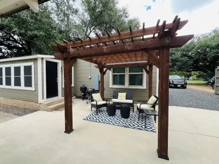 Glamorous Renovated Home in Historic Bryan