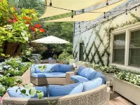 Charming chateau - huge yard close to DC