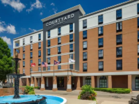 Courtyard Springfield Downtown Hotels in Springfield