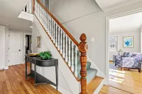 Panoramic Ocean View 6-Bedroom Family Home, Walk to Beach & Nubble Lighthouse!