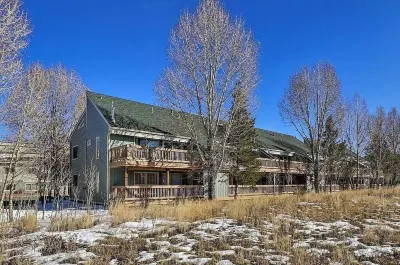 Fraser Condo Near Tubing Hill!