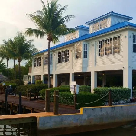 Ocean Front,  Marina, Pool/Hot Tub, Private Beach, Bar/Cafe