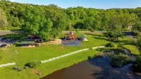 Family Stays: Middletown, CT