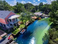 DIRECT WEEKI WACHEE RIVERFRONT!! KEY WEST PARADISE!