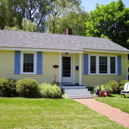 NEW Updated 2 bedroom cottage 3 blocks from downtown Camden, Maine.