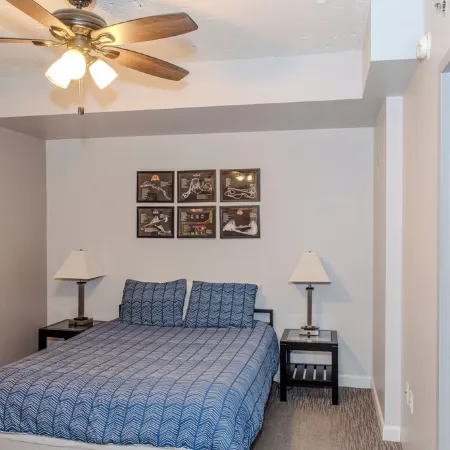 Downtown Sandusky Waterfront Chesapeake Condo-Cedar Point