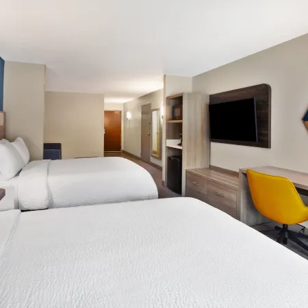Holiday Inn Express & Suites GRAND RAPIDS-NORTH by IHG