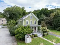 Pet-Friendly Getaway in Historic East Haddam Home Hotel in zona Goodspeed Opera House