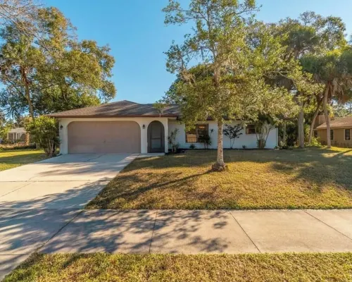 Stunning 2Br/2Ba Pool Home Near Beaches Hotels in Venice Gardens