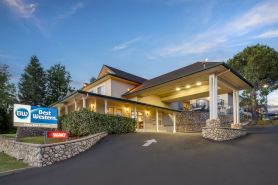 Best Western Cedar Inn  Suites