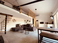 Dépendance Avec Jacuzzi, vue Panoramique sur Lanse du Ranquet et Plage à Pied ! Hotels in Istres