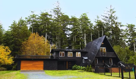 Deer Meadow Estate at Bandon Dunes - 5-star living