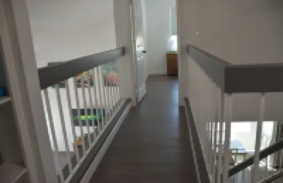 Spacious 4-bedroom house with WiFi, AC in superb Glendale