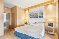 European Village Romantic Getaway! Hotels near Hammock Gardens Nursery & Florist