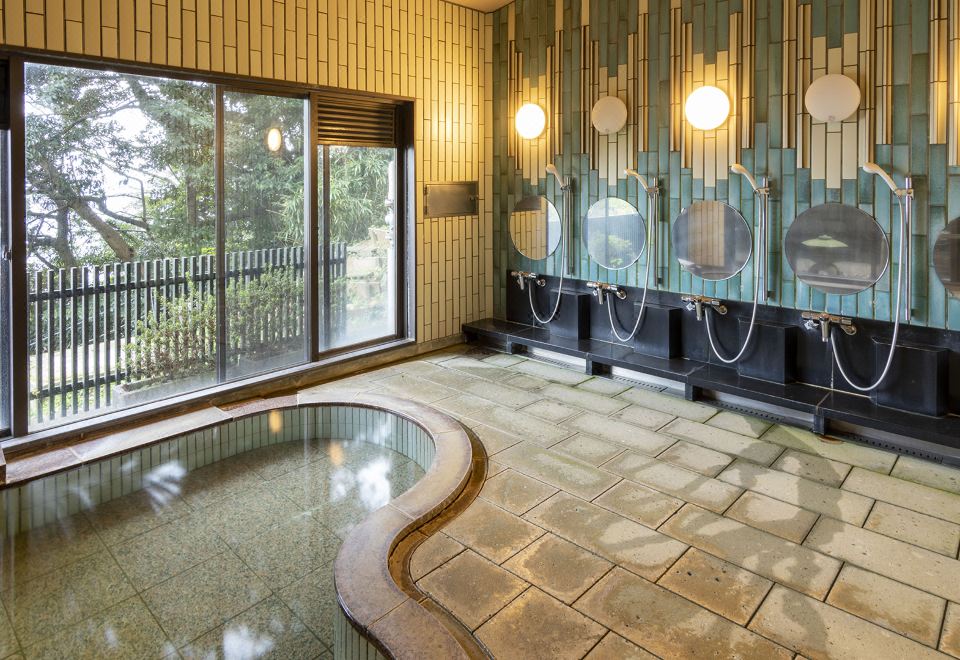 Hotel Breezebay Atami Annex