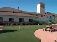 Holiday Inn Express & Suites Raton