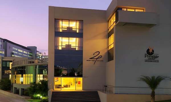 24 Tech Hotel