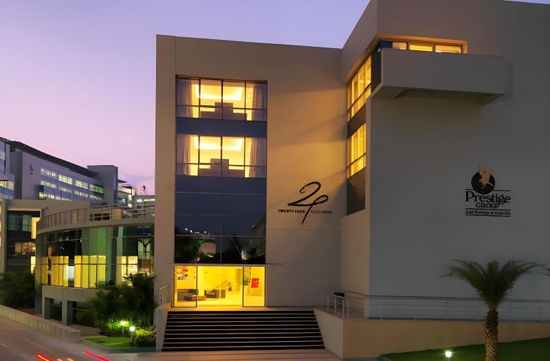 24 Tech Hotel