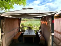 坡州紺岳山飯店