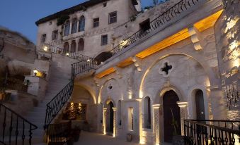 Elika Cave Suites & Spa