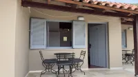 Olga's Sea View Studios, 400m from Ipsos Beach