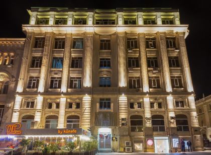 Center Hotel Baku