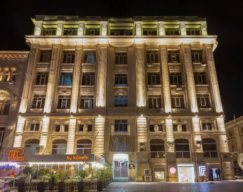 Center Hotel Baku Các khách sạn ở Baku
