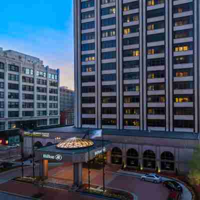힐튼 인디애나폴리스 호텔 & 스위트 Hotel Exterior
