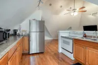 3min>Walnut:UPMC Shadyside:3min>CMU:Full Kitchen